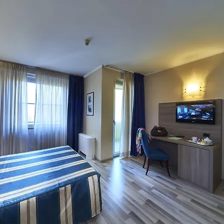 阿尔贝利酒店 酒店 3*