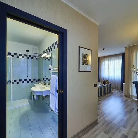 阿尔贝利酒店 酒店 3*