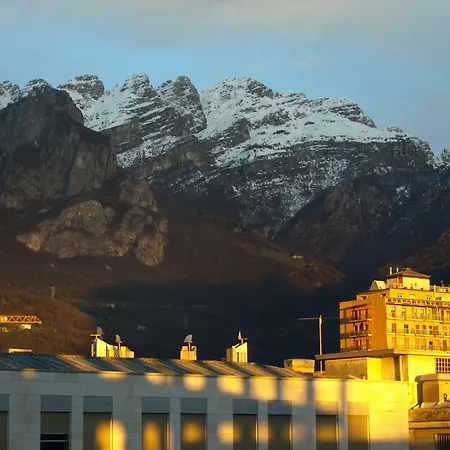 阿尔贝利酒店 3*